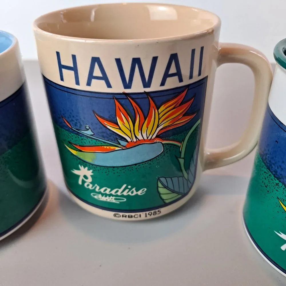 3 Vintage Hilo Hattie Hawaii Coffee Mugs Bird of Paradise Flower 1985